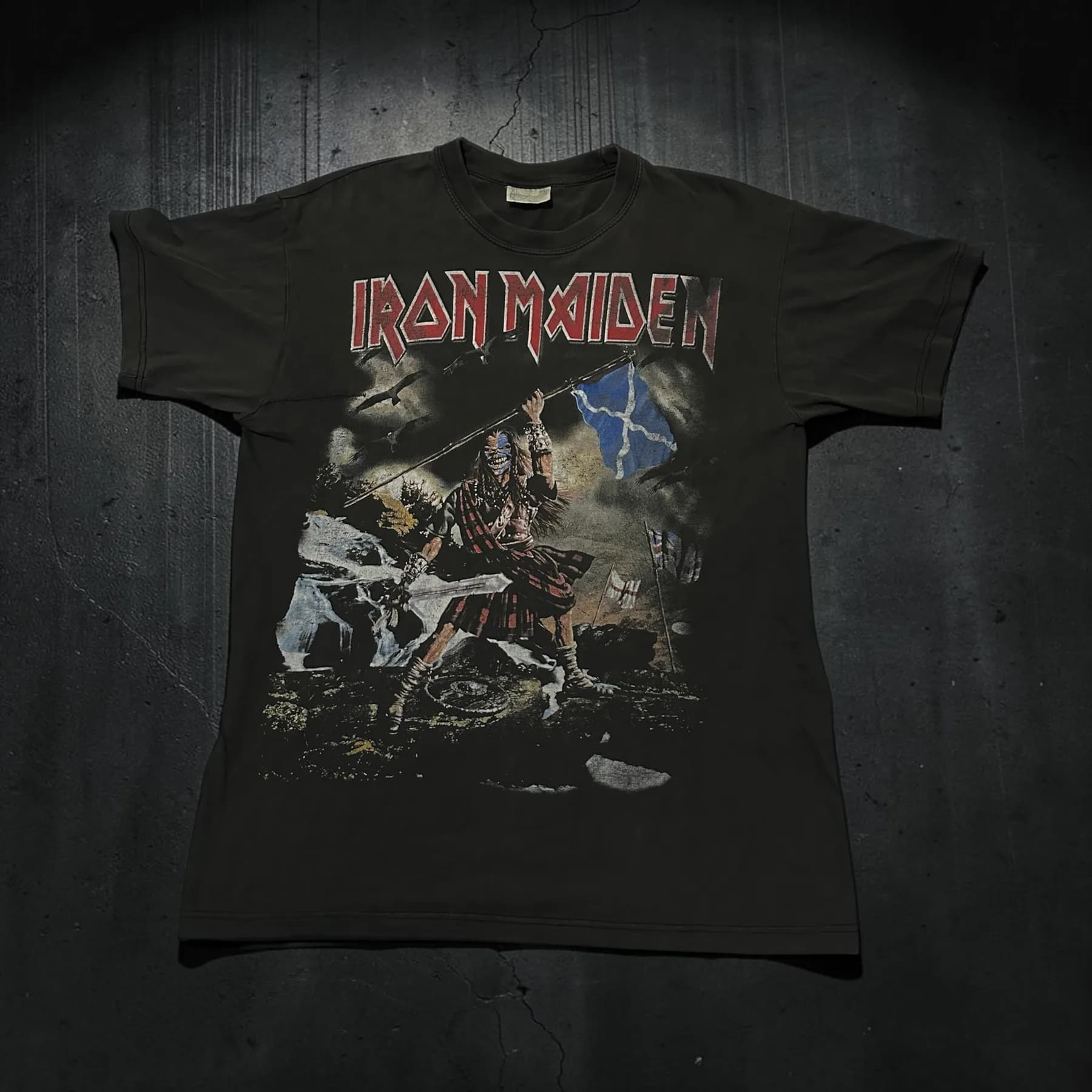 IRON MAIDEN — BRAVE / CANDLE FINGER 90s, photo 1